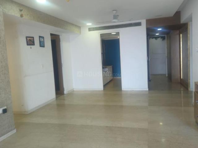 3 BHK Apartment in Sion for rent Mumbai. The reference number is 21142997