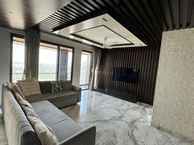 3 BHK Apartment in Sion for rent Mumbai. The reference number is 21182057