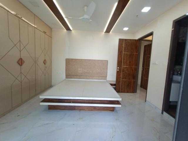 3 BHK Apartment in Sion for resale Mumbai. The reference number is 20070261