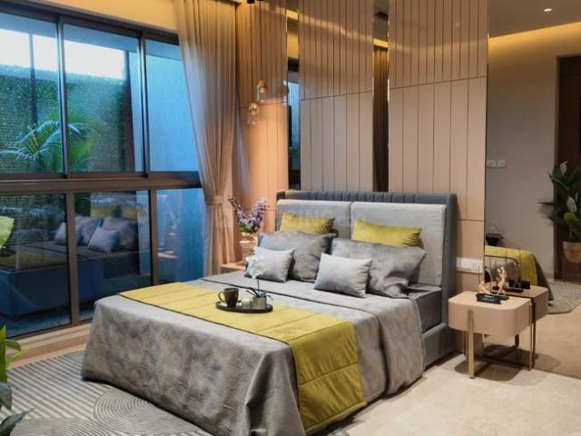3 BHK Apartment in Sion for resale Mumbai. The reference number is 20433200