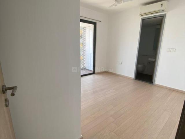 3 BHK Apartment in Sion for resale Mumbai. The reference number is 21141085