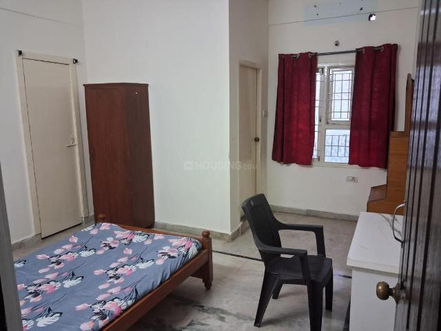 3 BHK Apartment in Srinagar Colony for rent Hyderabad. The reference number is 21112453