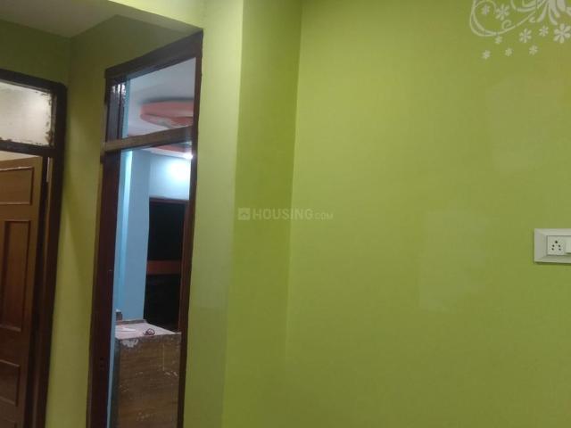 3 BHK Apartment in Subzi Mandi for rent New Delhi. The reference number is 12781225