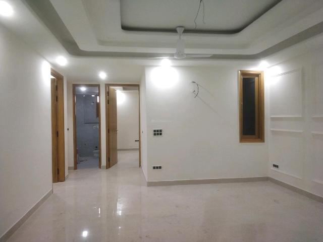 3 BHK Apartment in Sultanpur for resale New Delhi. The reference number is 20102666
