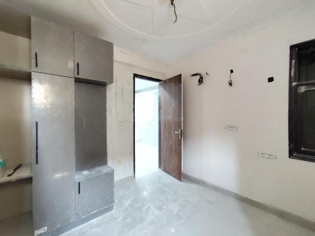 3 BHK Apartment in Sultanpur for resale New Delhi. The reference number is 20485069