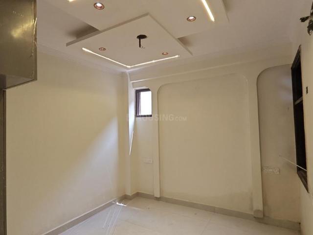 3 BHK Apartment in Sultanpur for resale New Delhi. The reference number is 20948199