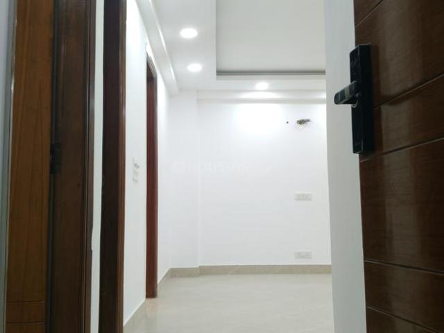 3 BHK Apartment in Sultanpur for resale New Delhi. The reference number is 21304580