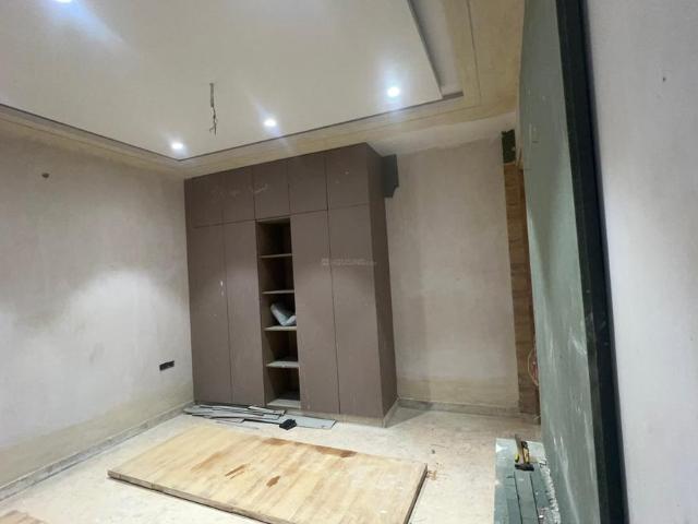 3 BHK Apartment in Surya Nagar for resale Ghaziabad. The reference number is 21258039