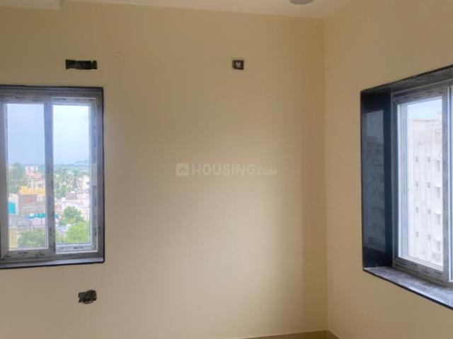 3 BHK Apartment in Swarnabharathi Nagar for rent Guntur. The reference number is 16007999