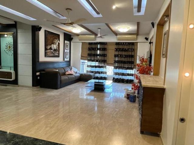 3 BHK Apartment in Powai for rent Mumbai. The reference number is 20613963