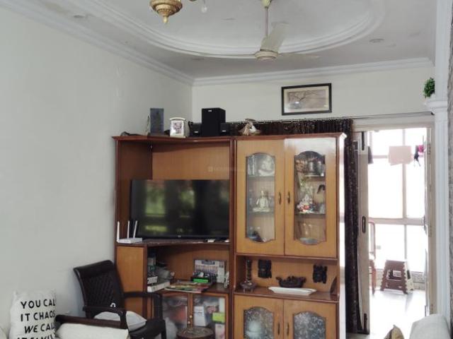 3 BHK Apartment in Patel Nagar for resale New Delhi. The reference number is 18542919