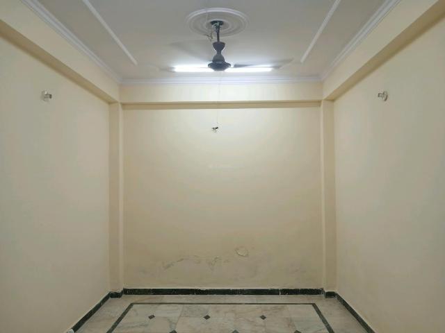 3 BHK Apartment in Patel Nagar for resale New Delhi. The reference number is 18713338
