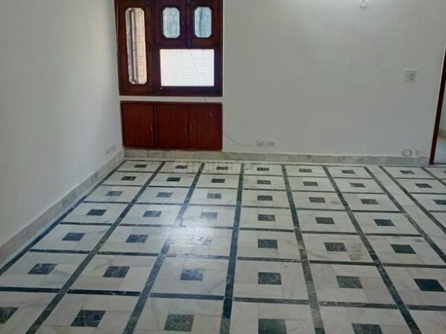 3 BHK Apartment in Patparganj for rent New Delhi. The reference number is 16819067