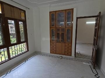 3 BHK Apartment in Patparganj for rent New Delhi. The reference number is 20560094