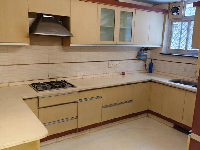 3 BHK Apartment in Patparganj for rent New Delhi. The reference number is 20988396