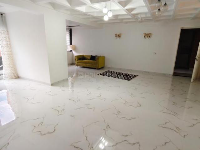 3 BHK Apartment in Patparganj for rent New Delhi. The reference number is 21145786