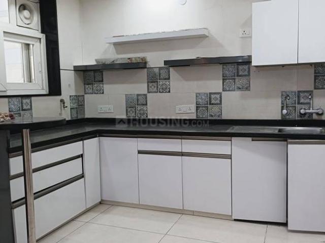3 BHK Apartment in Patparganj for rent New Delhi. The reference number is 21184267