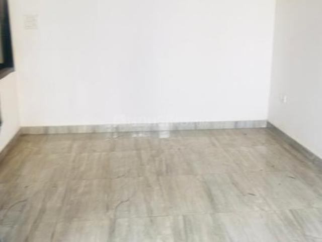 3 BHK Apartment in Patparganj for resale New Delhi. The reference number is 19712442