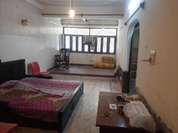 3 BHK Apartment in Patparganj for resale New Delhi. The reference number is 19843751