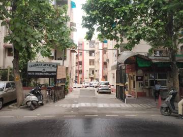 3 BHK Apartment in Patparganj for resale New Delhi. The reference number is 20253074