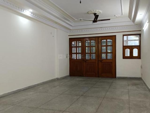3 BHK Apartment in Patparganj for resale New Delhi. The reference number is 20459181