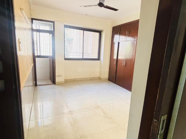 3 BHK Apartment in Patparganj for resale New Delhi. The reference number is 21250329