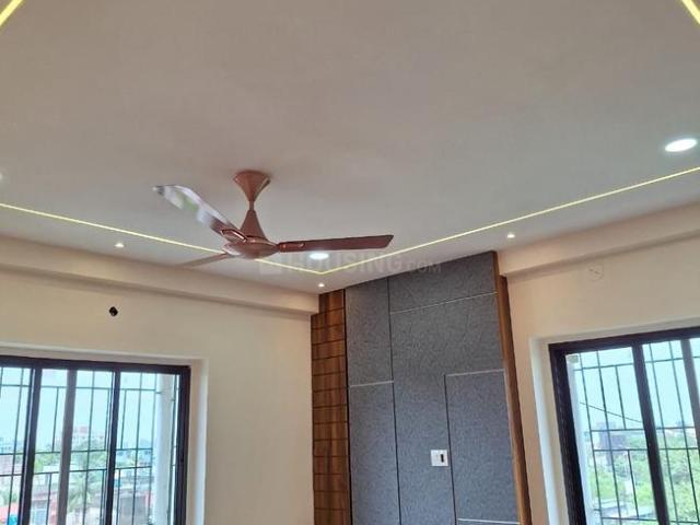 3 BHK Apartment in Patuli for resale Kolkata. The reference number is 20268139
