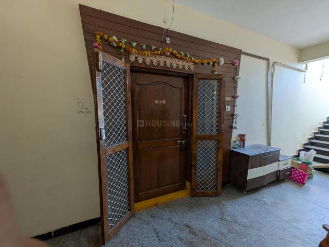 3 BHK Apartment in Padmarao Nagar for rent Secunderabad. The reference number is 20200200
