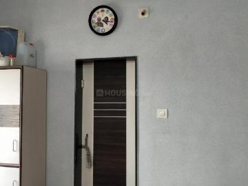 3 BHK Apartment in Pal for rent Surat. The reference number is 19317380