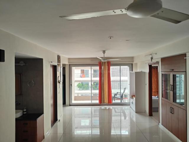 3 BHK Apartment in Pal for rent Surat. The reference number is 20743916