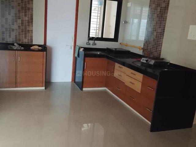3 BHK Apartment in Pal for rent Surat. The reference number is 21005216