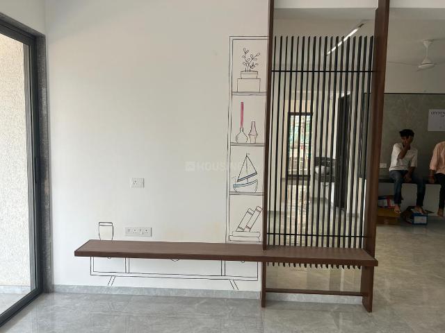 3 BHK Apartment in Pal Gam for resale Surat. The reference number is 16990314
