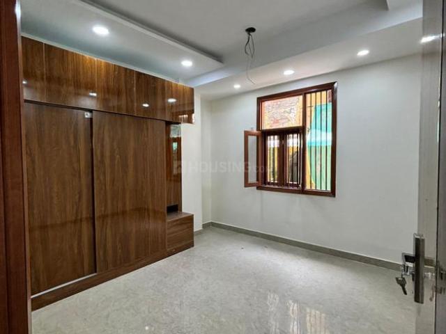 3 BHK Apartment in Palam for resale New Delhi. The reference number is 20292209