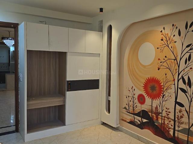 3 BHK Apartment in Palam for resale New Delhi. The reference number is 19515777