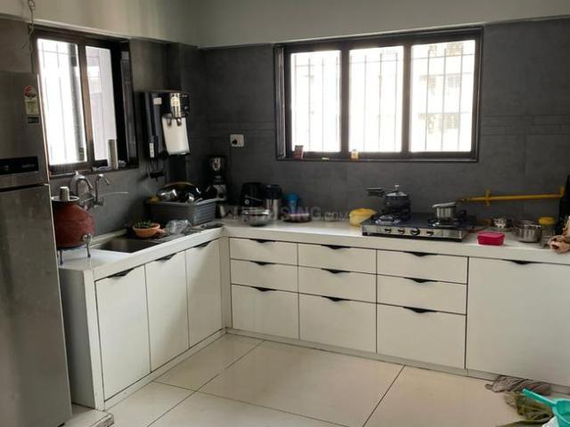 3 BHK Apartment in Palanpur for rent Surat. The reference number is 16696071