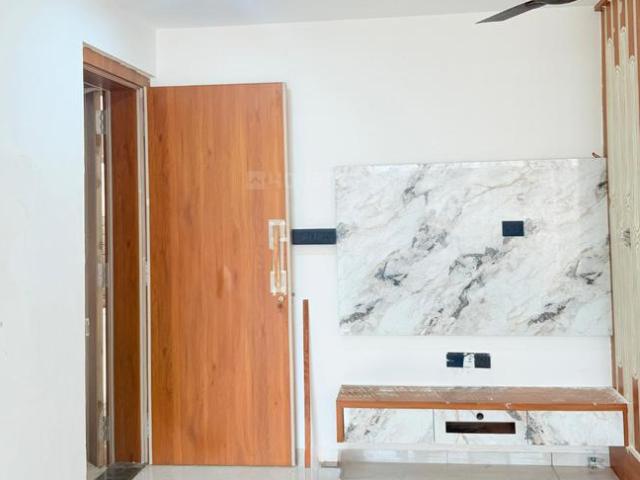 3 BHK Apartment in Palanpur for rent Surat. The reference number is 18116790