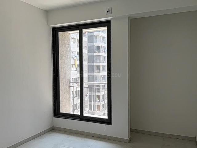 3 BHK Apartment in Palanpur for rent Surat. The reference number is 19885916
