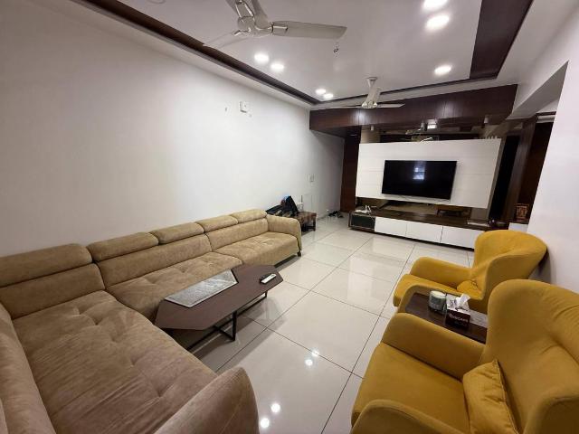 3 BHK Apartment in Paldi for rent Ahmedabad. The reference number is 20718057