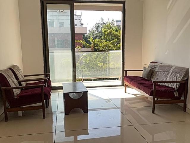 3 BHK Apartment in Paldi for resale Ahmedabad. The reference number is 19089823