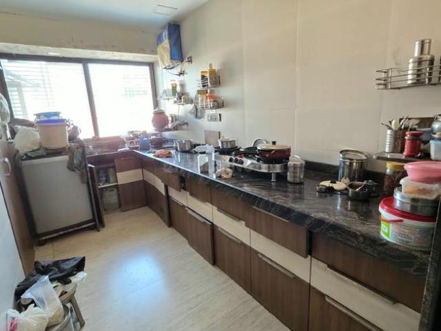 3 BHK Apartment in Paldi for resale Ahmedabad. The reference number is 21324749