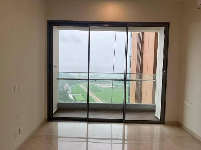 3 BHK Apartment in Parel for rent Mumbai. The reference number is 18455727