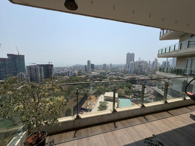 3 BHK Apartment in Parel for rent Mumbai. The reference number is 19979140