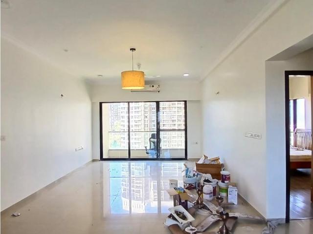 3 BHK Apartment in Parel for rent Mumbai. The reference number is 20046168