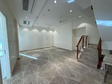 3 BHK Apartment in Parel for rent Mumbai. The reference number is 20218514
