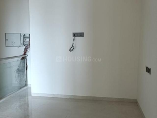 3 BHK Apartment in Parel for rent Mumbai. The reference number is 20434590