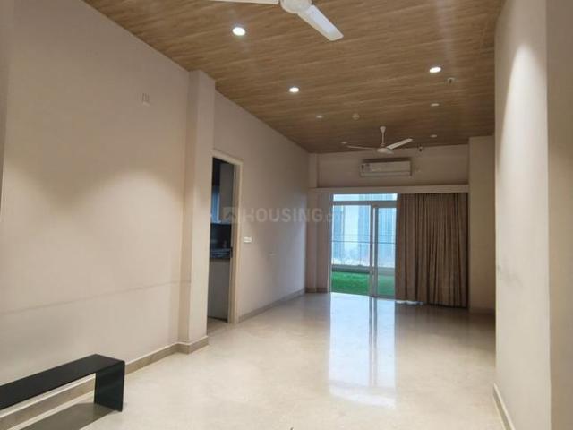 3 BHK Apartment in Parel for rent Mumbai. The reference number is 20804779