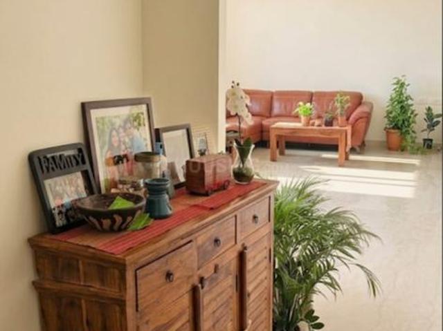 3 BHK Apartment in Parel for rent Mumbai. The reference number is 21179221