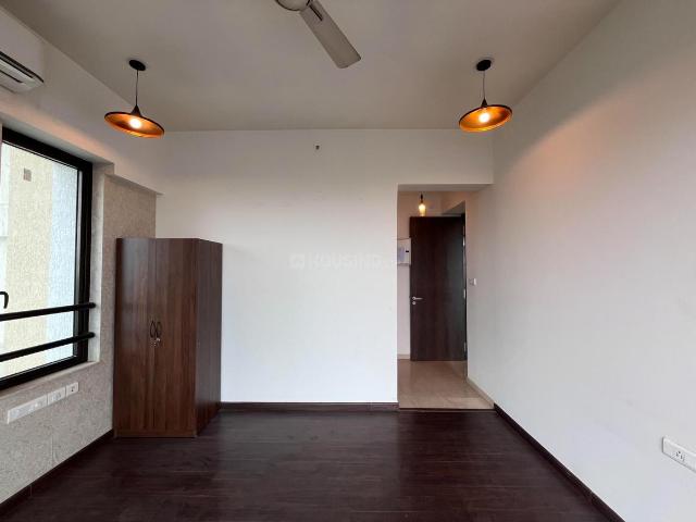 3 BHK Apartment in Parel for rent Mumbai. The reference number is 21182767