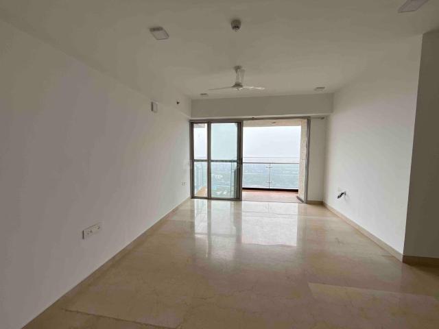 3 BHK Apartment in Parel for rent Mumbai. The reference number is 21182807