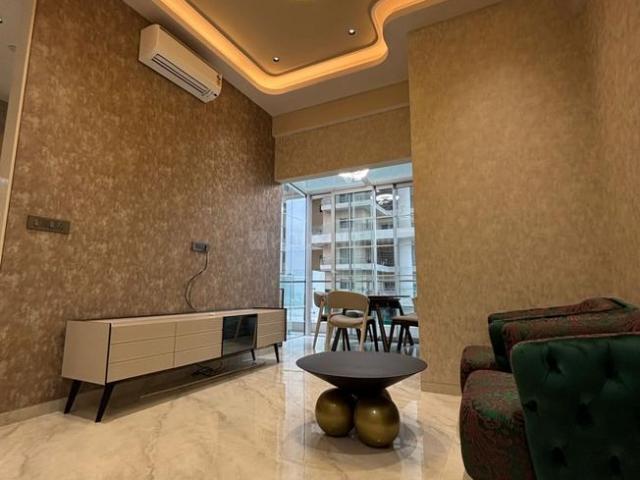 3 BHK Apartment in Parel for resale Mumbai. The reference number is 17188655